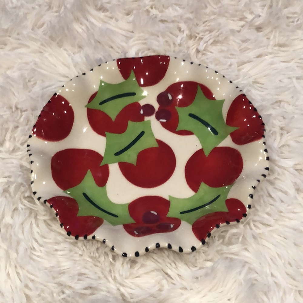 Coton Colors Express 2008 Holiday Holly Berries 8" Ruffle Edge Retired Plate